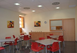 Nuestra empresa defiende los principios basados en la rehabilitación energética de nuestros edificios existentes en pro de conseguir una mayor eficiencia y sostenibilidad de los mismos.