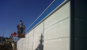 nos comprometemos en la construcción de naves industriales y agrícolas, mejorando de nuestro tejido industrial y con el sector de la agricultura