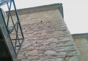 Tenemos larga experiencia en trabajos de intervención y conservación de edificios históricos, rehabilitación de edificios catalogados y protegidos como Iglesias, Ermitas, etc.