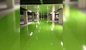 Reparamos los suelos de aparcamientos mediante aplicación de revestimientos a base de pinturas de poliuretano, los cuales les confieren una gran resistencia a la abrasión y una gran calidad estética e higiénica.