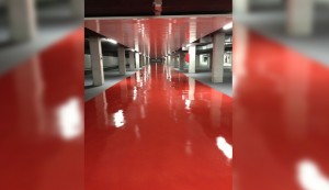 Reparamos los suelos de aparcamientos mediante aplicación de revestimientos a base de pinturas de poliuretano, los cuales les confieren una gran resistencia a la abrasión y una gran calidad estética e higiénica.