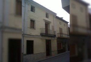 Tenemos una especial sensibilidad con la rehabilitación de las fachadas y cubiertas de nuestro parque inmobiliario existente